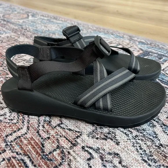 Chaco Z/1 Classic Sandals Men’s Size 11 in Black and Grey Adjustable Strap