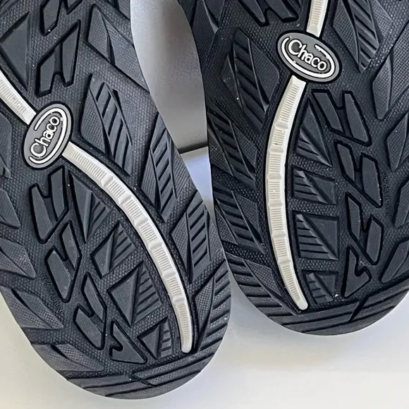 Chacos Men’s Z1Adjustable Strap Split Gray Classic Sandals Size 9