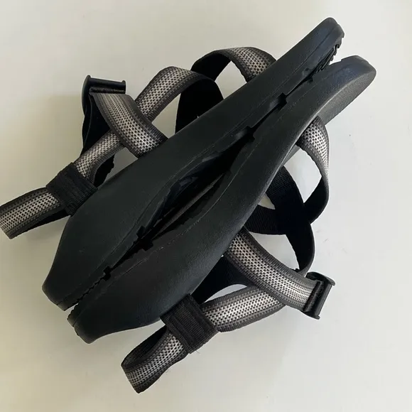 Chacos Men’s Z1Adjustable Strap Split Gray Classic Sandals Size 9
