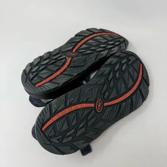 Chaco’s Z/2 Adjustable Strap Sandals Size 8 Black/Blue