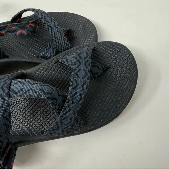 Chaco’s Z/2 Adjustable Strap Sandals Size 8 Black/Blue