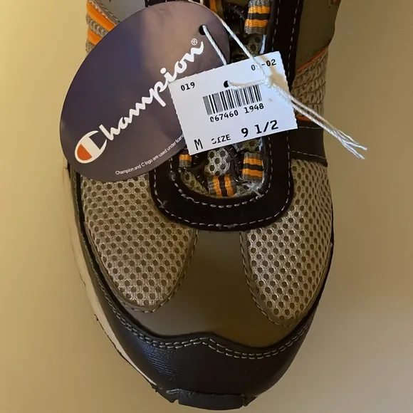 CHAMPION:NIB, Men’s Size 9.5 brown/orange non-skid sole sneakers.