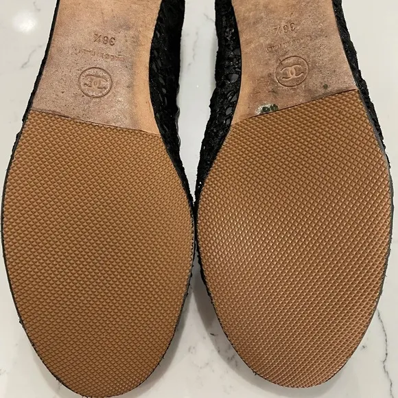 Chanel Black/Anthracite Metallic Leather Lace Pearl CC Logo Ballet Flats