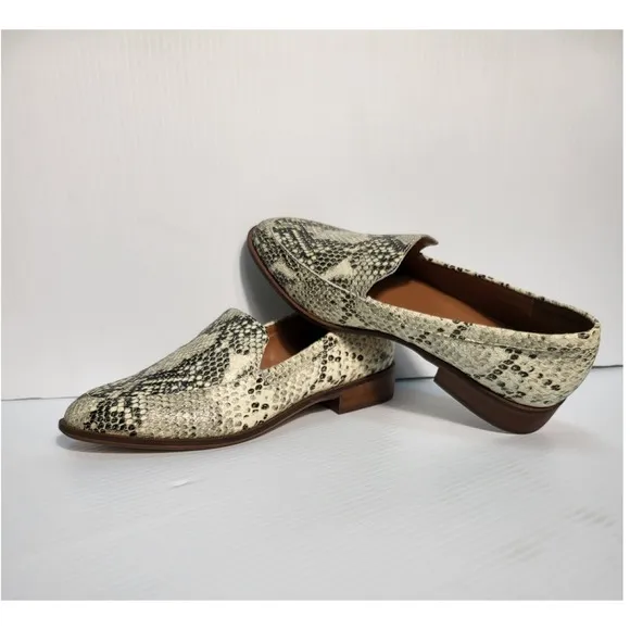 Chelsea &amp; Violet Snakeskin Loafers Pointed Toe Slip On Flats Shoes 8M