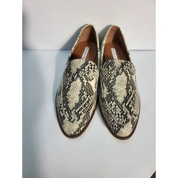 Chelsea &amp; Violet Snakeskin Loafers Pointed Toe Slip On Flats Shoes 8M