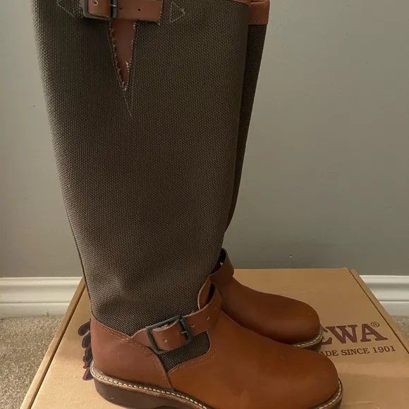 Chippewa Women’s Sunjo Snake Boots