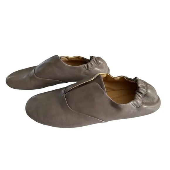 CHOCOLAT BLU CASSIE SABLE SLIP ON FLATS 6.5-7