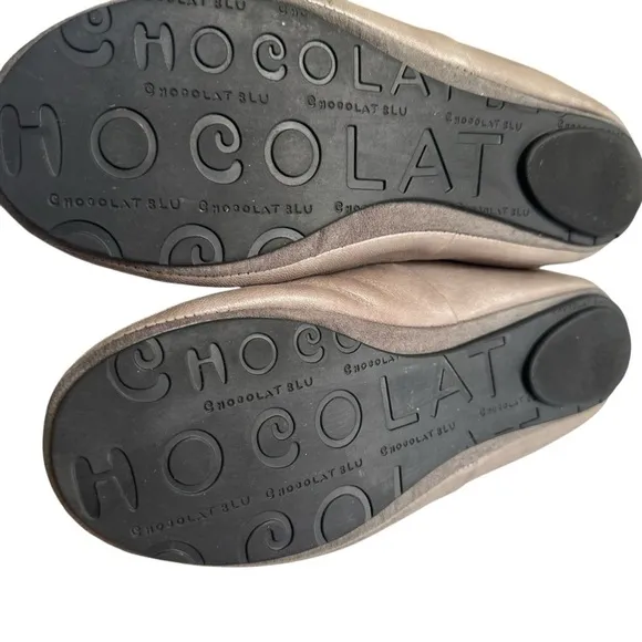 CHOCOLAT BLU CASSIE SABLE SLIP ON FLATS 6.5-7