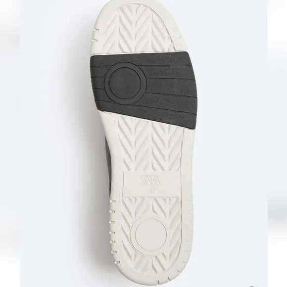 CHUNKY SOLE SNEAKERS SIZE 12