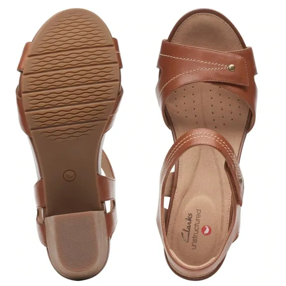 Clark Un Palma Vibe Mahogany Leather Block Heeled Sandals  Size 9.5