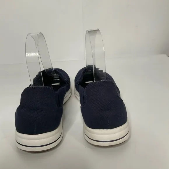 Clarks Cloudsteppers Breeze Slip-On Dark Navy Canvas White Sole Sneakers Sz 8.5.