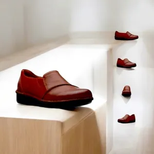 Clark’s Cognac Red Michela Opal Leather &amp; Suede Slip-on Flats 8W