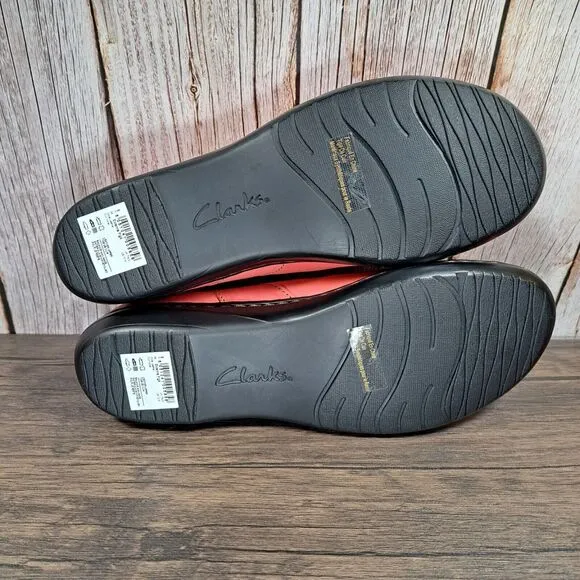 Clarks Evianna Fig4 Coral Leather Slip On Flats Women's Size 10 M (NWOB)