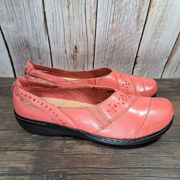 Clarks Evianna Fig4 Coral Leather Slip On Flats Women's Size 10 M (NWOB)