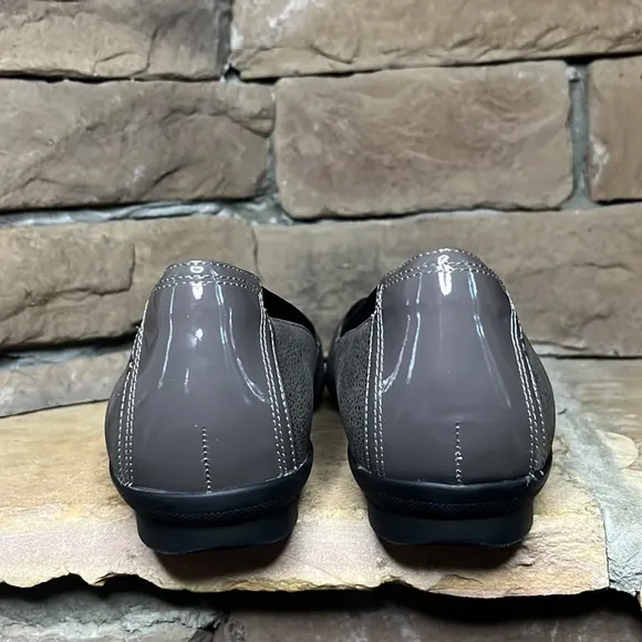 Clark’s Neenah Garden Slip On Flats /‎ SZ 11