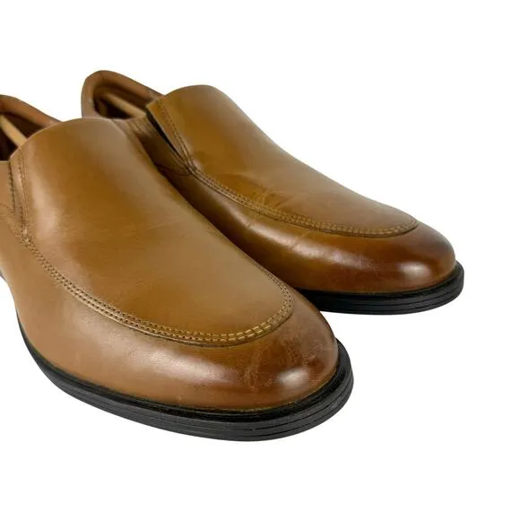 Clarks NWB Whiddon Step WIDE Dark Tan Leather Slip On Round Toe Loafers
