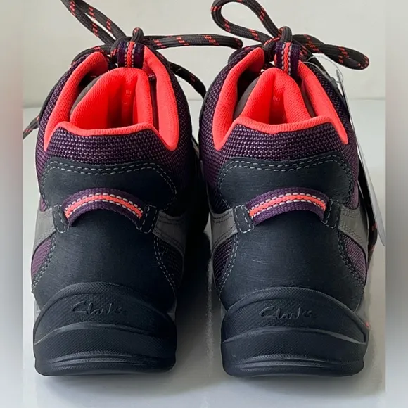 Clarks Outlay North Outdoor Hiking Sneakers Hiking boot Size 8 NEW