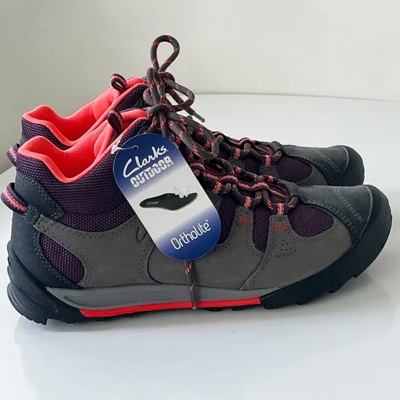 Clarks Outlay North Outdoor Hiking Sneakers Hiking boot Size 8 NEW