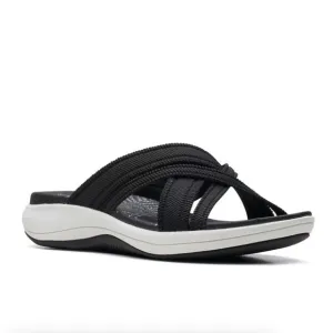 Clarks Women's Cloudsteppers  Sandals (WIDE)