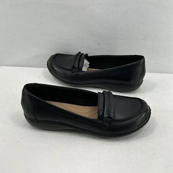 Clarks Ashland Lily Loafers- Black Leather- Size 8 M- NIB