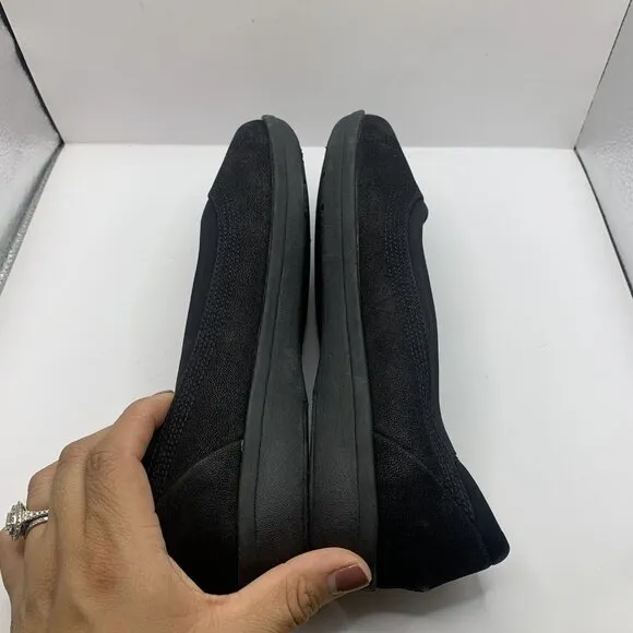 Clarks Ayla Low Slip-On NWOB black flats comfort size 8 Wide E6