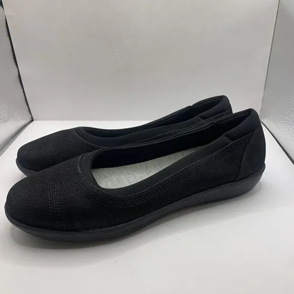 Clarks Ayla Low Slip-On NWOB black flats comfort size 8 Wide E6