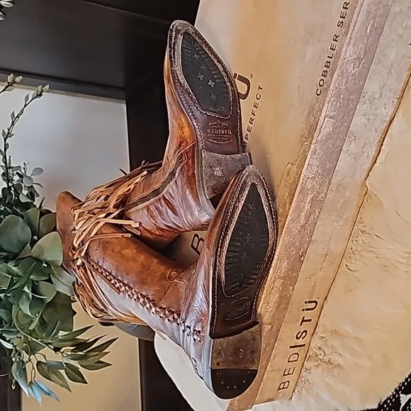 Closing my Poshmark closet! Gorgeous Bed Stu Boots