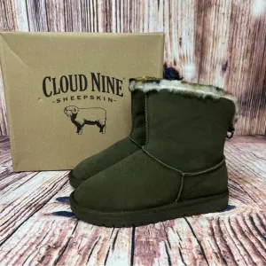 Cloud Nine Sheepskin Kamo Green Pull On Boots NIB Size 8