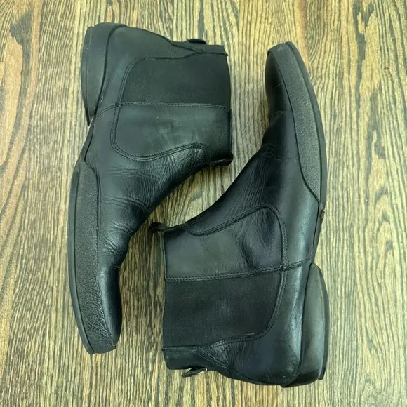Coach black leather Chelsea boots made in Italy size 11