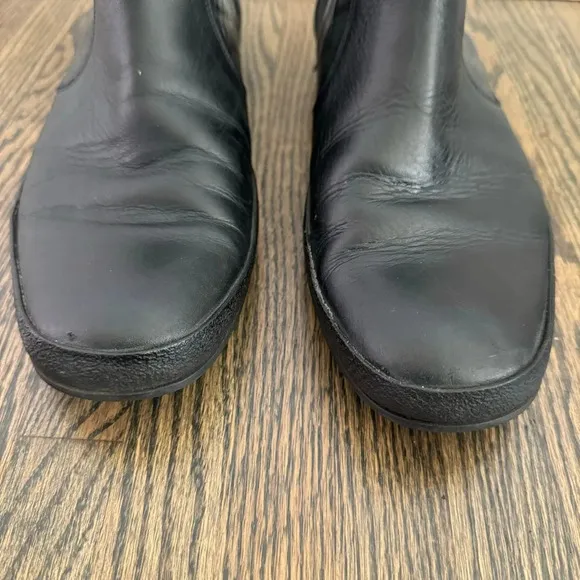 Coach black leather Chelsea boots made in Italy size 11