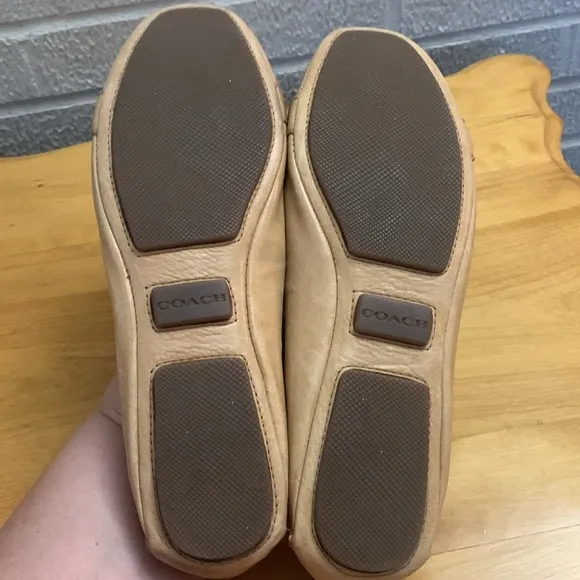 Coach Honor Calf Tan Slip on Leather Ballet Flats Women's Size 9.5 Drivers Q530