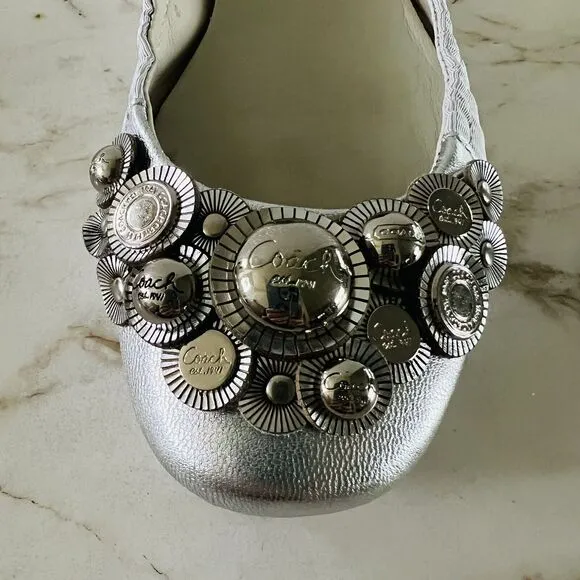 COACH Venus Metallic Silver Soft Leather Embellished Ballerina Flats - US 7