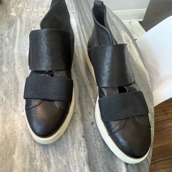 Coclico Black Leather Sneakers