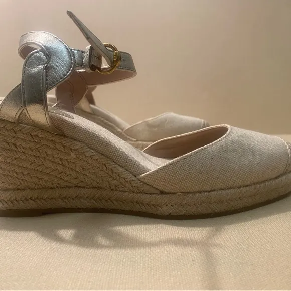 Cole Haan CottonCream Sandals Cloudfeel Espadrille Wedge Size 8.5 Women New