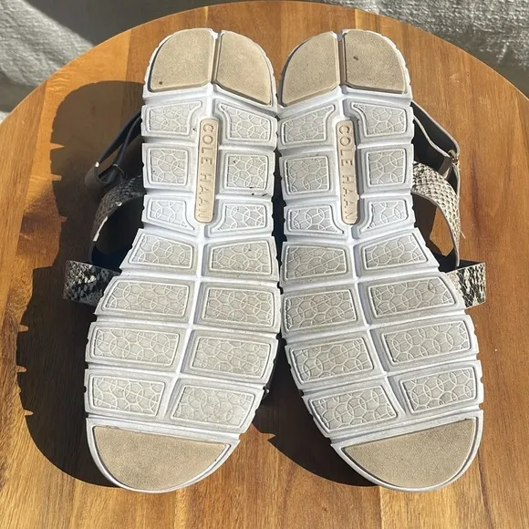 Cole Haan Zerogrand Criss Cross Gladiator Sandals, Roccia/Sandshell/White Size 9