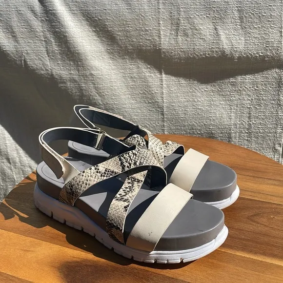 Cole Haan Zerogrand Criss Cross Gladiator Sandals, Roccia/Sandshell/White Size 9