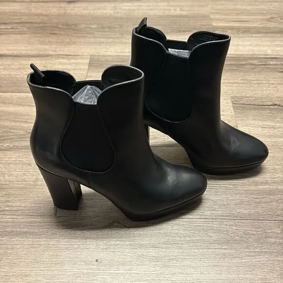Cole Haan Remi Black Leather Almond Toe Block Heel Pull On Ankle Boots Size 9