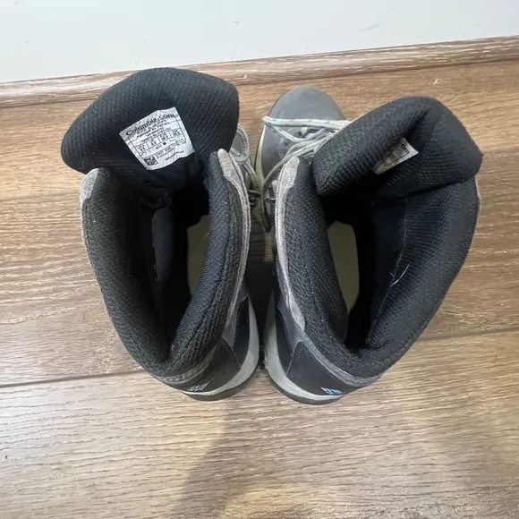 Columbia Newton Ridge Plus Hiking Boots Womens Size 8 1/2
