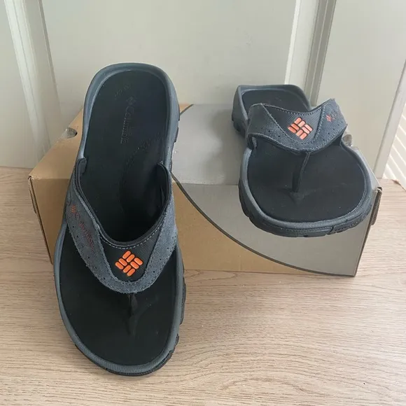 COLUMBIA SANTIAM FLIP FLOP - Men Sz 9
