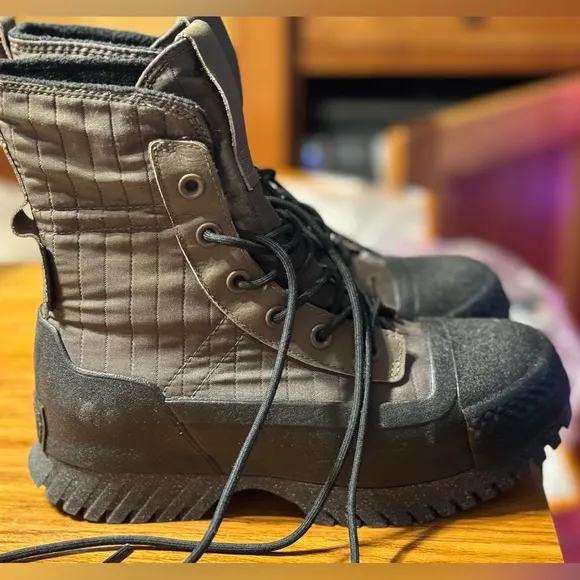 Converse Brown Chuck Taylor All Star Lugged 2.0 Boots