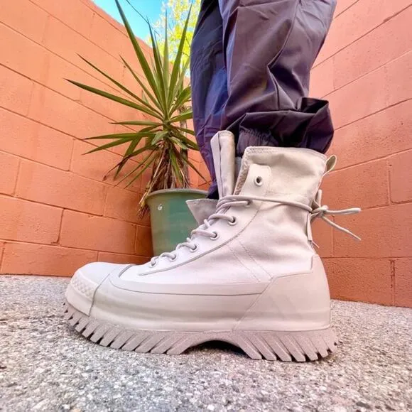 Converse Chuck Taylor All Star Lugged 2.0 C/C X-Hi Sneaker Boots Khaki M7/W9