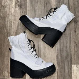 Converse Chuck Taylor Women’s All Star GR82 Platform Boots White SIZE 9