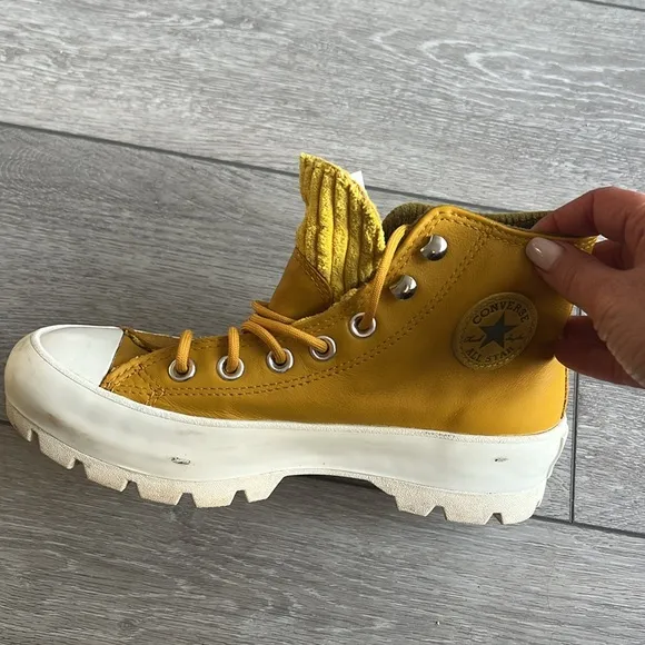 Converse mustard Yellow gore-Tex lug sole High-Top Sneakers size 6