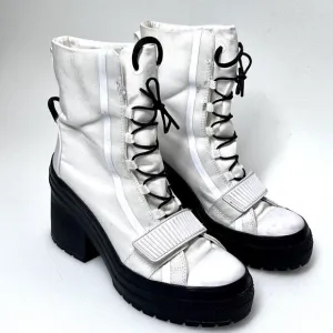 Converse Women's Chuck Taylor All Star Platform Heel Boot US 8.5 White GR 82 XX
