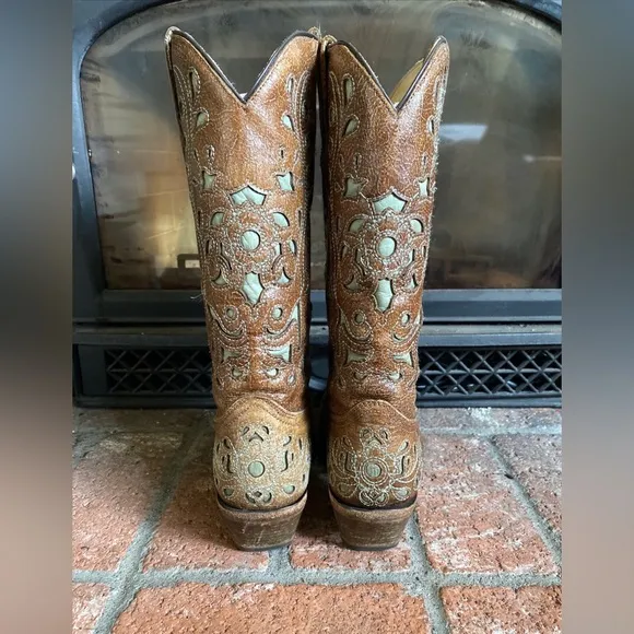 CORALL Cowboy Boots Brown Leather Tan Inlay Detailing SZ 8 Western Cowgirl