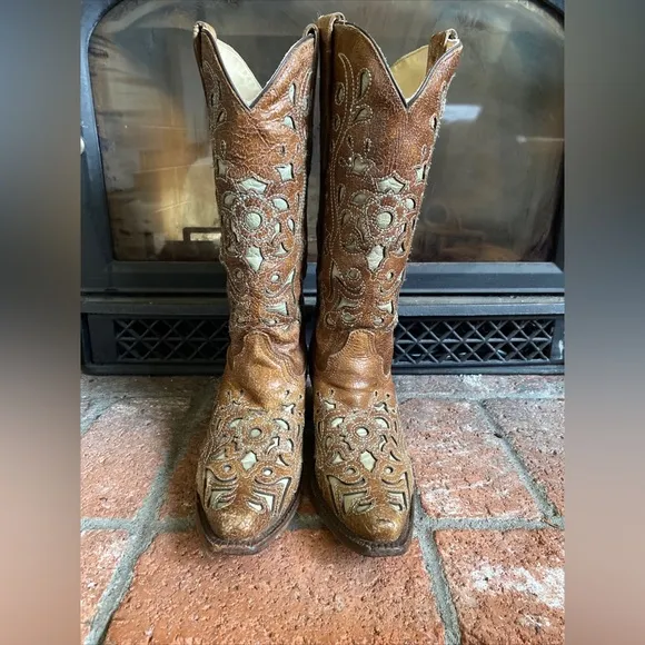 CORALL Cowboy Boots Brown Leather Tan Inlay Detailing SZ 8 Western Cowgirl