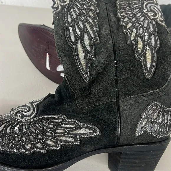 Corral boots western sz7.5 cowboy silver gray suede crystal winged pull on