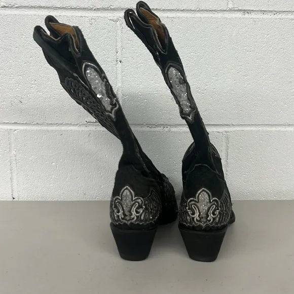 Corral boots western sz7.5 cowboy silver gray suede crystal winged pull on