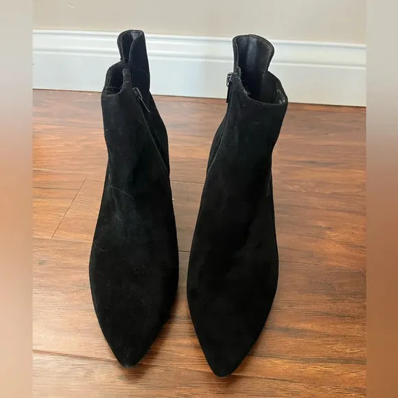 Corsets Como Italian made Black Suede Sexy Booties- Size 8.5