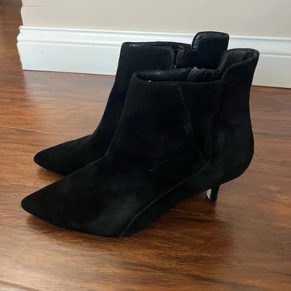 Corsets Como Italian made Black Suede Sexy Booties- Size 8.5